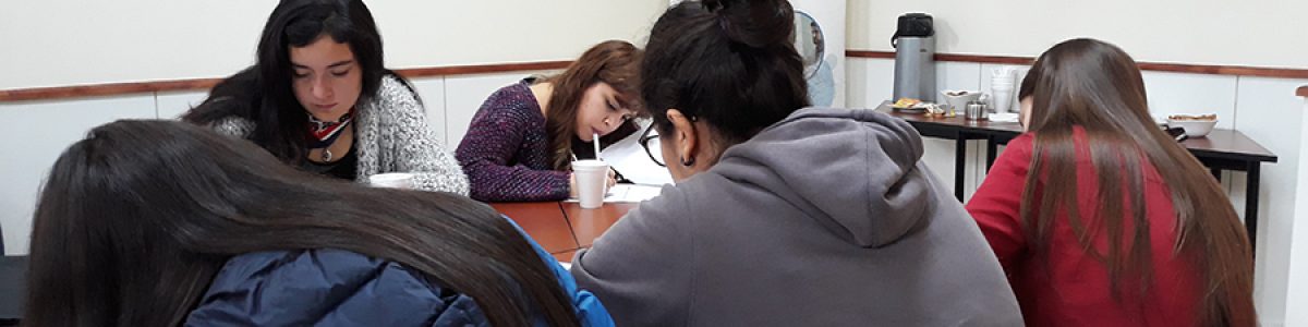 Medicina promueve la participación de estudiantes en procesos de evaluación docente