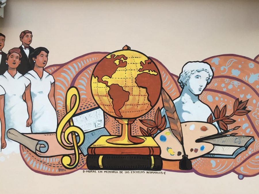 Mural en homenaje a “Escuelas Normalistas de Chile” está pronto a inaugurarse
