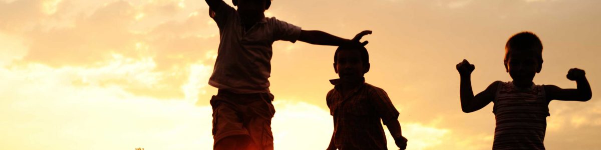 Investigan sobre la relación entre niños y adolescentes que viven en reservas naturales