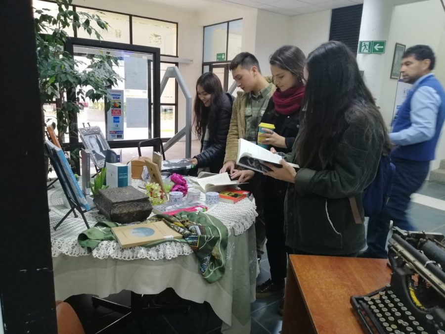 SIBIB celebró el Día internacional del libro con una novedosa exposición