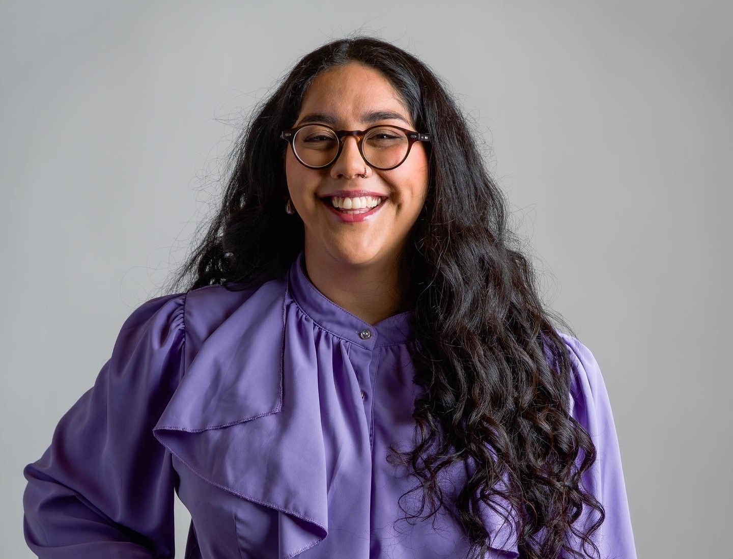 Alumni destacada UCM suma miles de seguidores promoviendo la educación